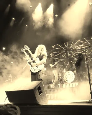 Live concert by Tesla